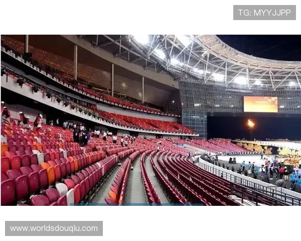 斗球看球赛：如何在家中打造专业的足球观赛环境提升观赛体验